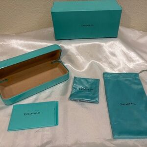 Tiffany & Co. Sunglasses Hard Case Clam Shell W/Box/Cleaning Cloth/Glass Pouch